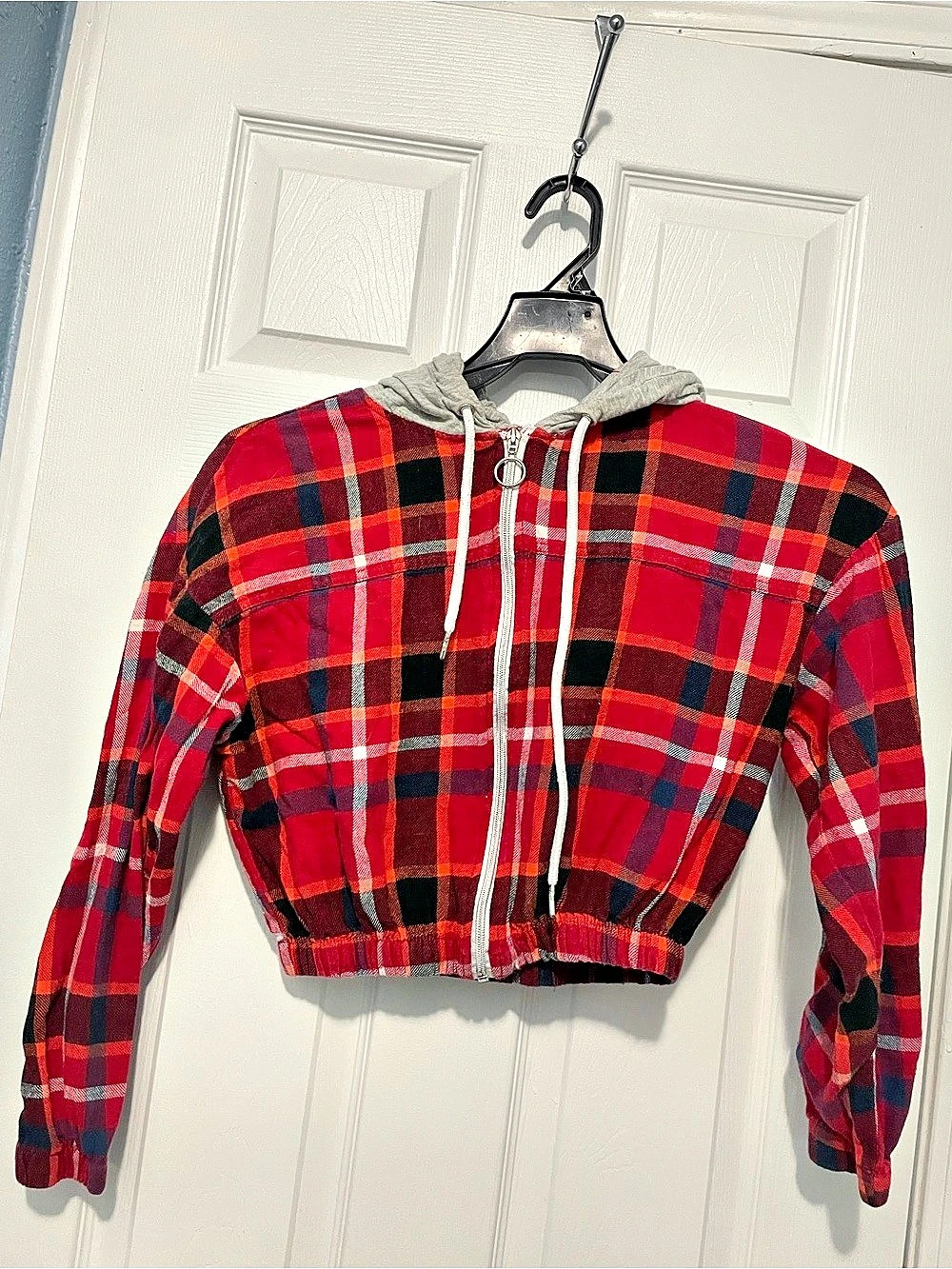Plaid Cropped Hoodie in Red & Black Like New